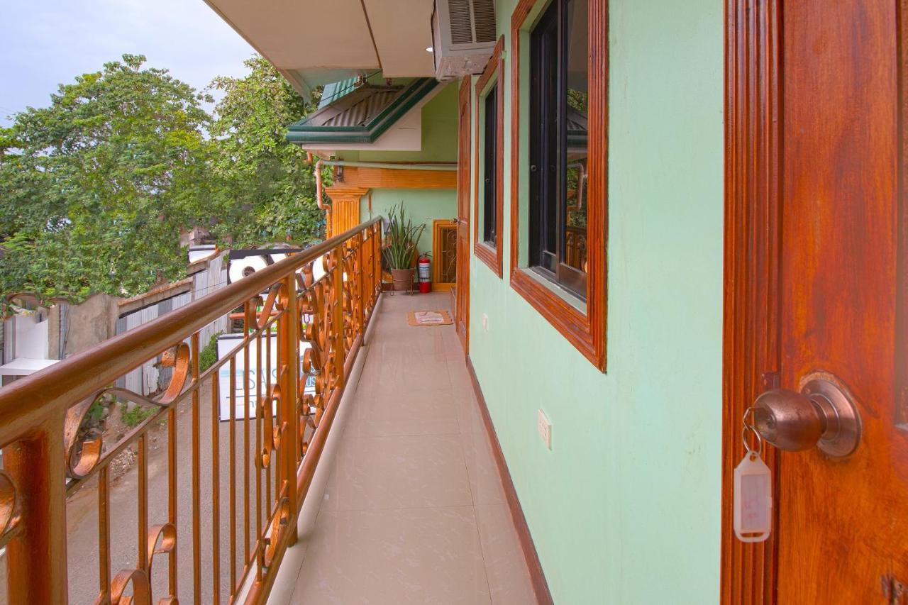 Oyo 788 Lisa'S Guesthouse Moalboal Exterior foto